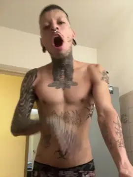 Cam4 Free Live Porn of Latinmen2332