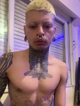 Cam4 Private Sex Chat of Latinmen2332