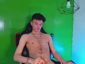 Cam4 Private Sex Chat of alexgod_