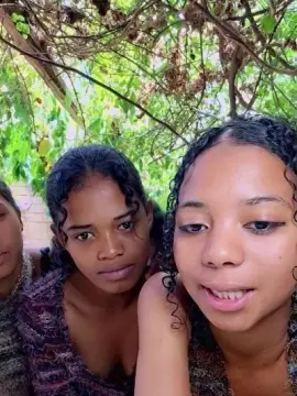 Cam4 Live Porn of NickiFrenchy