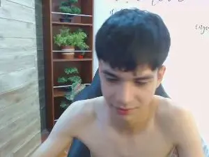 Cam4 Watch Live Sex Cams of maxim_rod