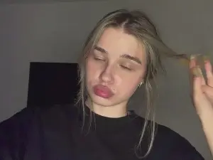 Cam4 Free Live Porn of LindseyWatah