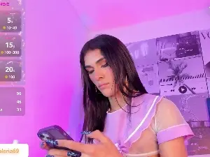 Cam4 Best live sex cam show of Miacavallii_