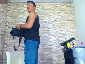 Cam4 Live Sex Cam of izan_hot2