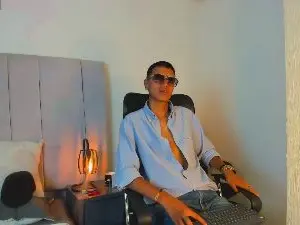 Cam4 Private Sex Chat of Alan_Colthon