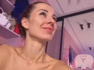 Cam4 Live Porn of Crystallana