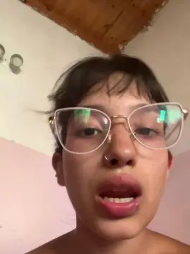 Cam4 Free Live Porn of anahi50