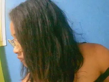 Cam4 Nude Webcam of Aurelia00