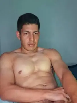 Cam4 Sex Cam of JohnnyRuizXXX