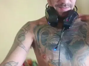 Cam4 Watch Live Sex Cams of negroide3