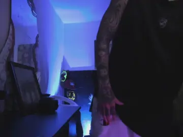 Cam4 Free Porn Cam of Domyneitor