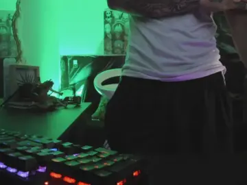 Cam4 Nude Webcam of Domyneitor