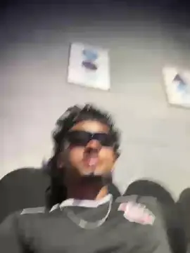 Cam4 Adult Video Chat of soarezx