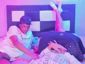 Cam4 Live Sex of x_Guys_Lucky