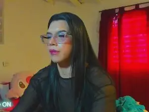 Cam4 Free Live Porn of BEVERLYERUDITA