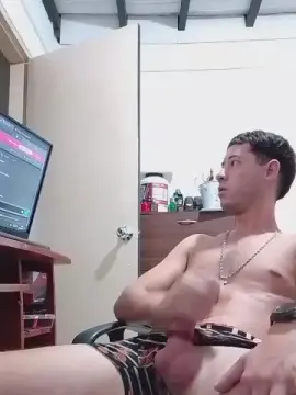 Cam4 Live Sex of Primo00