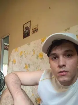 Cam4 Live Porn of Acernerdboy