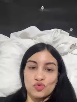 Cam4 Sex Cam of DevineSimone