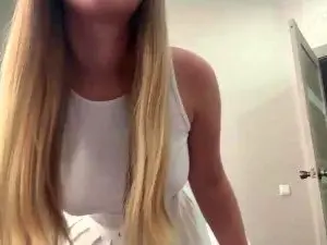 Cam4 Nude Webcam of AliceAudrey