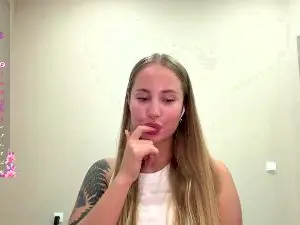 Cam4 Adult Video Chat of AliceAudrey