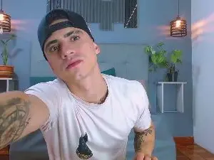 Cam4 Free Porn Cam of CarlosSpecter_
