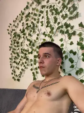 Cam4 Adult Webcam of bravo_maestro