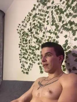 Cam4 Live Porn of bravo_maestro