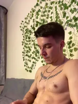 Cam4 Private Sex Chat of bravo_maestro