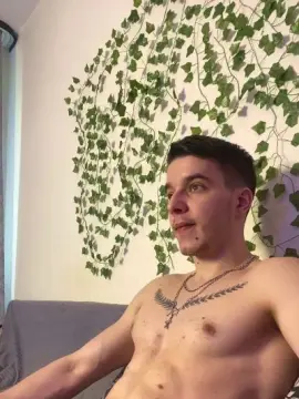 Cam4 Free Live Porn of bravo_maestro