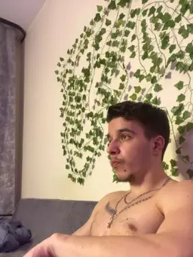 Cam4 Live Porn of bravo_maestro