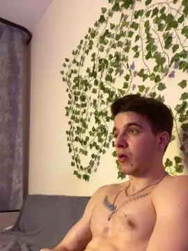 Cam4 Private Sex Chat of bravo_maestro