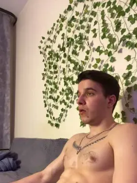 Cam4 Free Porn Cam of bravo_maestro