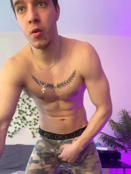 Cam4 Private Sex Chat of bravo_maestro