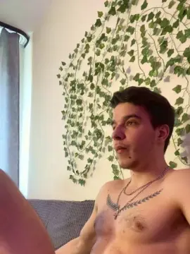 Cam4 Sex Chat of bravo_maestro