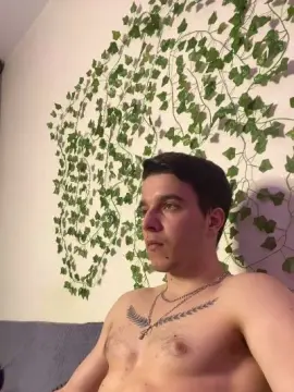 Cam4 Live Sex Cam of bravo_maestro