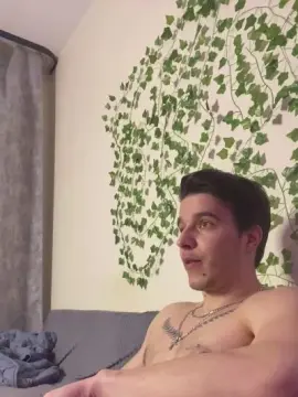 Cam4 Free Live Porn of bravo_maestro