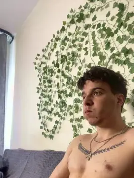 Cam4 Free Live Porn of bravo_maestro
