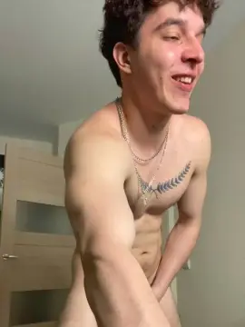 Cam4 Free Live Porn of bravo_maestro