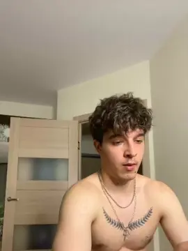 Cam4 Private Sex Chat of bravo_maestro