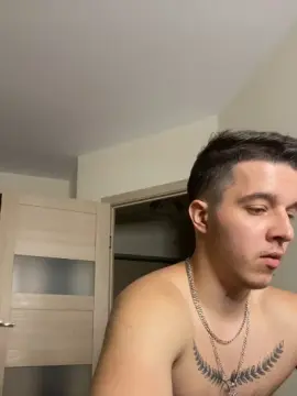 Cam4 Free Live Porn of bravo_maestro