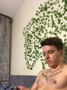 Cam4 Nude Webcam of bravo_maestro
