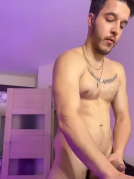 Cam4 Private Sex Chat of bravo_maestro