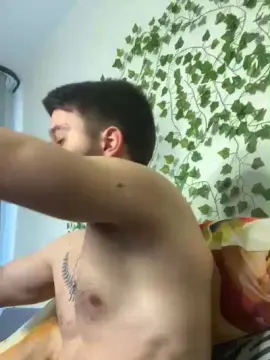 Cam4 Free Live Porn of bravo_maestro