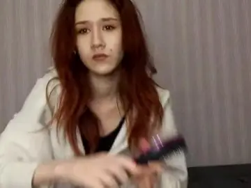 Cam4 Adult Webcam of CaroleeWestby