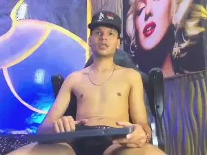 Cam4 Best Webcam of Lucas_hot_20