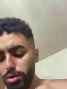 Cam4 Live Sex Cam of AzanAkshan