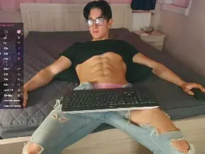 Cam4 Free Live Porn of ChristianLevine