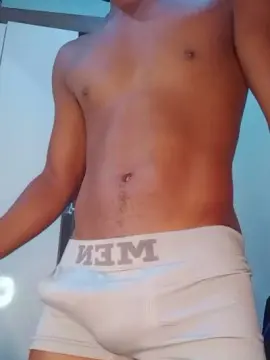 Cam4 Live Sex Cam of daniellkrs