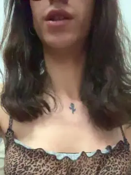 Cam4 Sex Chat of Laraa232001