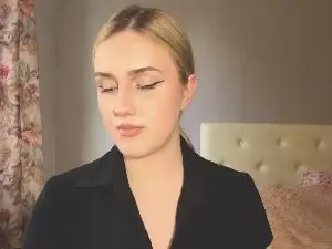 Cam4 Nude Webcam of LenoreKoewler